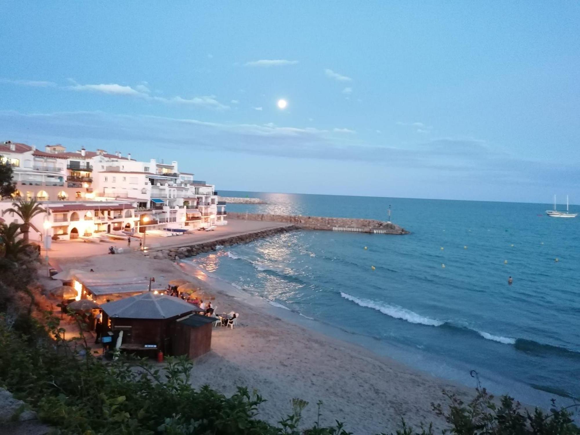 Lluna Beach Bara Roda de Bera Exterior photo